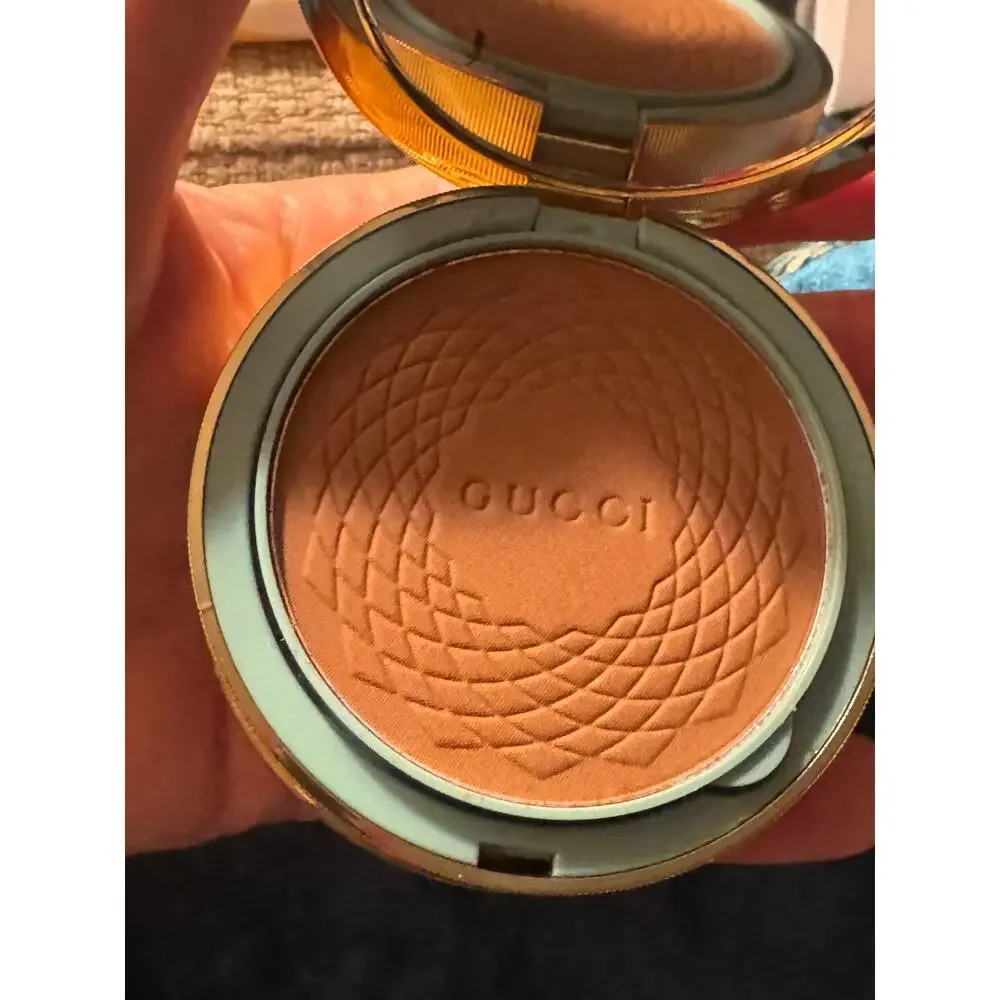 Gucci Poudre de Beaute Eclat Soleil Bronzing Powder 02 Light NIB 12g 0.42oz